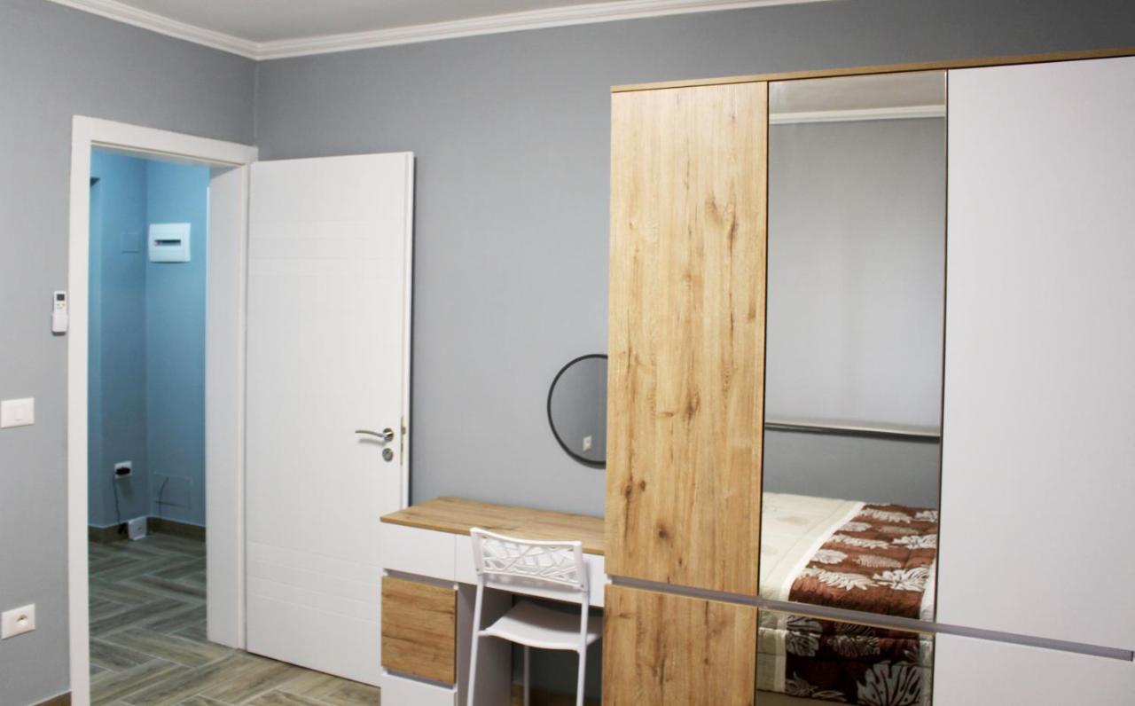 Apartmán 2V1 - Blloku Bkt Tirana Exteriér fotografie